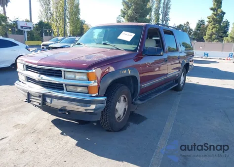 1999 Chevrolet Suburban 1500 Lt из США, поврежденный, VIN 3GNFK16R3XG183276